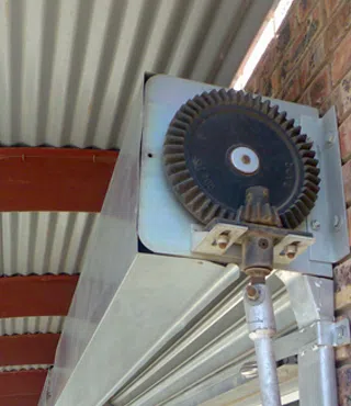 Los Angeles Garage Door Shop Los Angeles, CA 323-609-8748 - sb-rolling-garage-doors-01